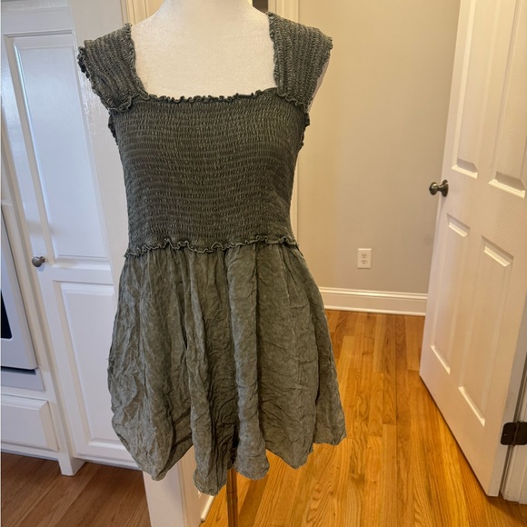 Green Smocked Romper - Picture 3 of 5